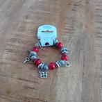 Armband dames rood zilverkleurig grote kralen met bedels, Ophalen of Verzenden, Nieuw, Rood, Met bedels of kralen