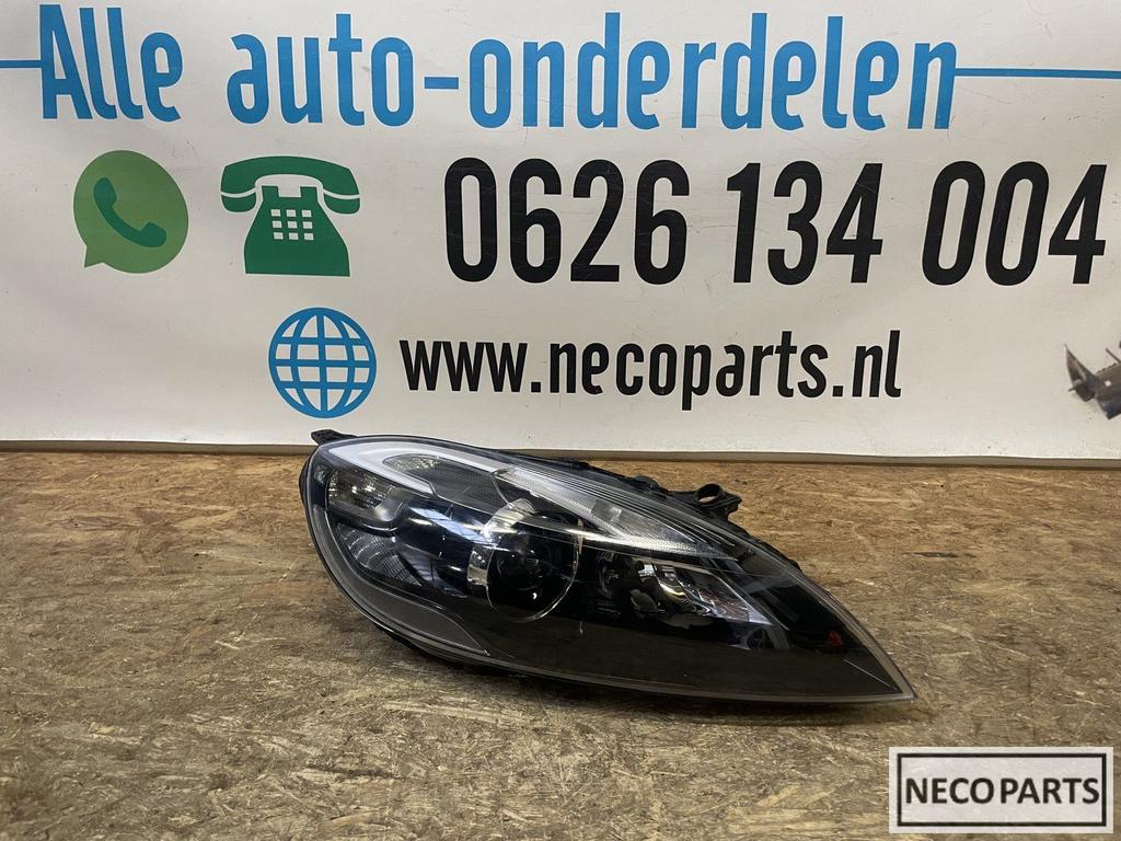 VOLVO V40 S40 XENON KOPLAMP RECHTS 31420008 ALLES LEVERBAAR, Ophalen of Verzenden, Gebruikt, Volvo