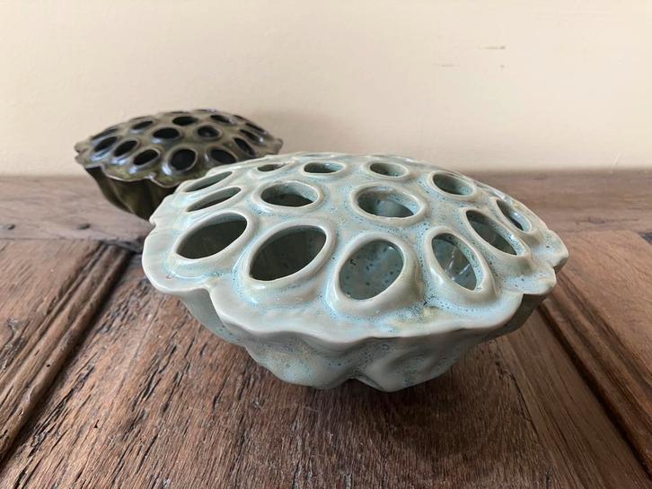 Lotus vaas Des Pots, lichtgroen, 18 cm., Antiek en Kunst, Curiosa en Brocante, Ophalen of Verzenden
