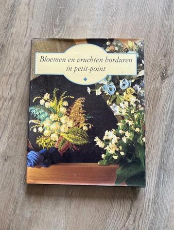 Bloemen & Vruchten Borduren in Petit-Point - Boek beschikbaar voor biedingen
