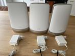 Netgear Orbi AXE11000 (RBKE963) (1 router met 2 Satallieten), Computers en Software, Routers en Modems, Ophalen of Verzenden, Zo goed als nieuw