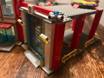 Lego Brandweerkazerne 60110 - Compleet beschikbaar voor biedingen