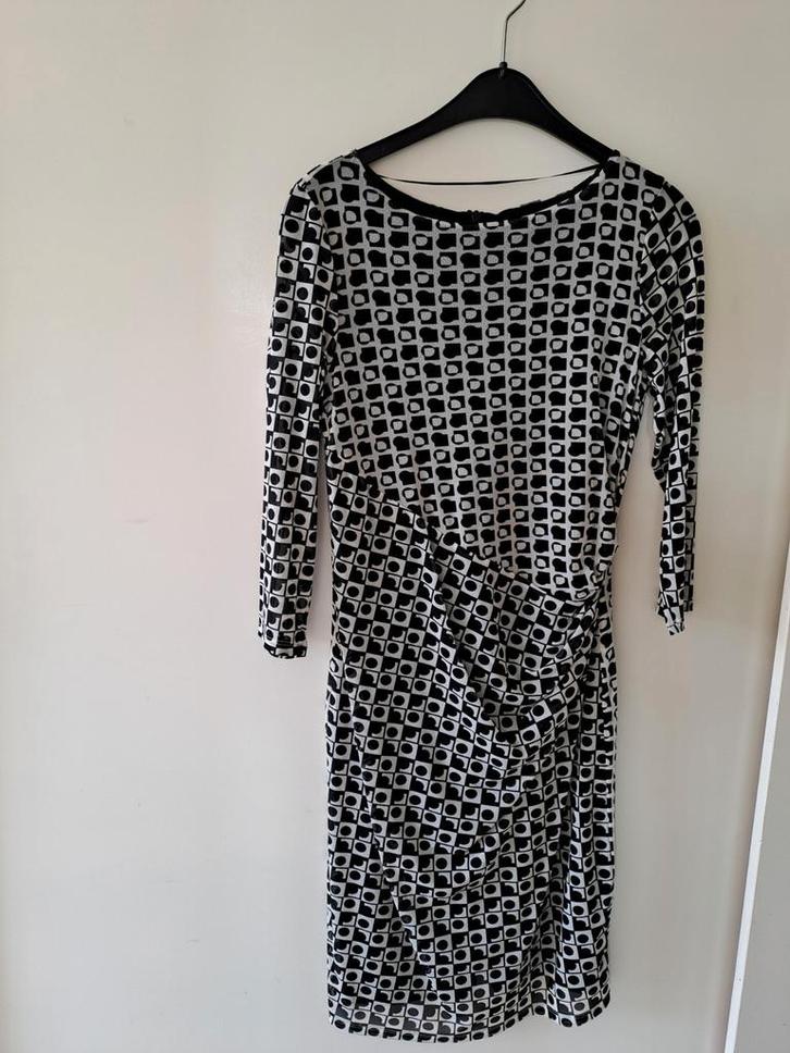 Nieuw met prijskaartje! Esprit jurk maat s, Kleding | Dames, Jurken, Zo goed als nieuw, Maat 36 (S), Zwart, Knielengte, Ophalen of Verzenden