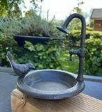 Gietijzeren vogelbad met decoratieve douche bruin VB182, Tuin en Terras, Vogelhuisjes en Vogelbaden, Nieuw, Ophalen of Verzenden