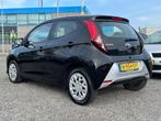 Toyota Aygo 1.0 VVT-i x-play/NAVI/CAMERA/CRUISE, Voorwielaandrijving, Stof, Gebruikt, Euro 6