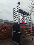 Altrex elektrische zonnepanelen lift, Doe-het-zelf en Verbouw, Overige Doe-het-zelf en Verbouw, Gebruikt, Ophalen of Verzenden