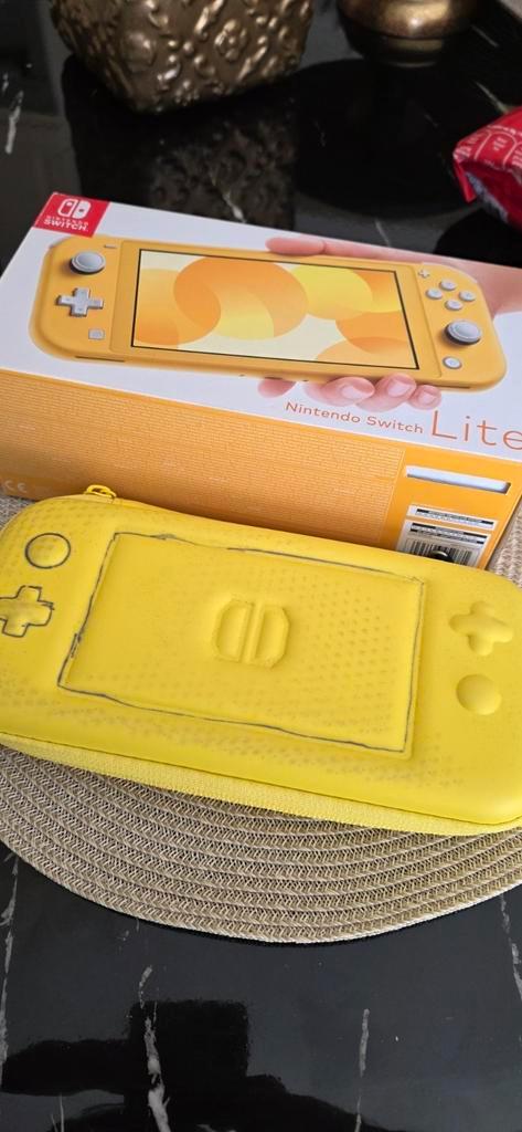 Nintendo Switch Lite, Spelcomputers en Games, Spelcomputers | Nintendo Switch, Zo goed als nieuw, Switch Original, Zonder controller