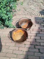 2 gietijzeren heksenpotten erg zwaar doorsnede 32cm 16 cm ho, Gebruikt, Minder dan 30 cm, Minder dan 60 cm, Rond