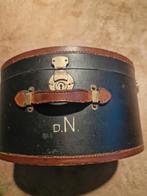 Oude Hoedendoos met Paarse Voering, Ophalen of Verzenden