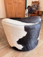 Draaibare poef koeienhuid - Prachtig!, Ophalen, Zo goed als nieuw, Ovaal, 50 tot 75 cm