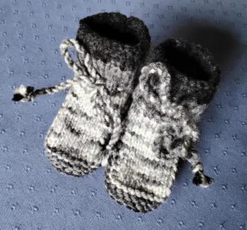 Gebreide baby slofjes, nieuw beschikbaar voor biedingen