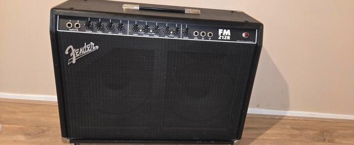 Fender FM 212R Gitaarversterker, Muziek en Instrumenten, Versterkers | Bas en Gitaar, Gebruikt, Gitaar, 100 watt of meer, Ophalen