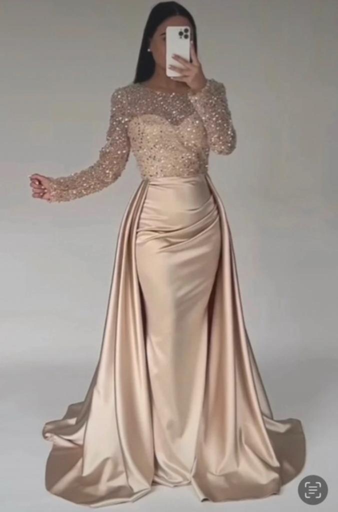 Champagne Galajurk - Prachtig voor speciale gelegenheden!, Kleding | Dames, Jurken, Gedragen, Maat 34 (XS) of kleiner, Beige, Onder de knie