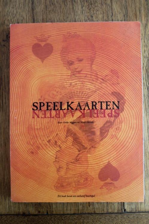 Speelkaarten boek met historie van het kaartspel, Hobby en Vrije tijd, Gezelschapsspellen | Kaartspellen, Zo goed als nieuw, Ophalen of Verzenden