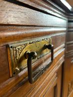 Vintage houten kast met buik houtsnijwerk, Huis en Inrichting, Kasten | Overige, Ophalen, Zo goed als nieuw