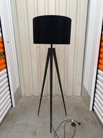 Zuiver Tripod Vloerlamp Zwart - Zo Goed Als Nieuw, Huis en Inrichting, Lampen | Vloerlampen, Ophalen of Verzenden, Zo goed als nieuw