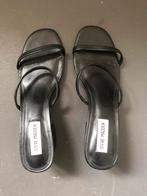 Steve Madden Zwarte Slipper Hak maat 39, Kleding | Dames, Schoenen, Ophalen of Verzenden, Zo goed als nieuw, Zwart, Sandalen of Muiltjes