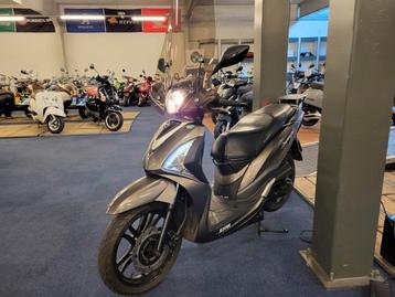 SYM Symphony ST 45km of 25km scooter 2017 (DGJ-41-F) beschikbaar voor biedingen
