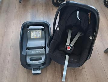 Maxi-Cosi Pebble + FamilyFix base beschikbaar voor biedingen