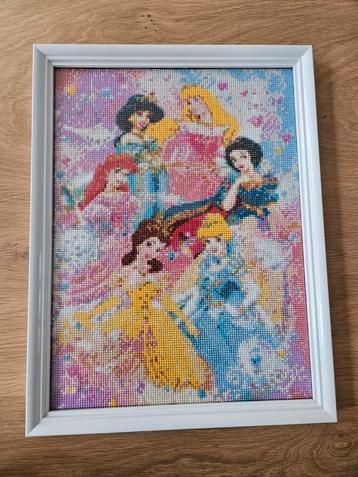 Witte lijst 30x40cm met diamond painting Disney prinsessen beschikbaar voor biedingen