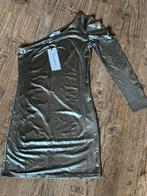 Zilveren one-shoulder jurk - Most Wanted - XS, Overige kleuren, Nieuw, Ophalen of Verzenden, Maat 34 (XS) of kleiner