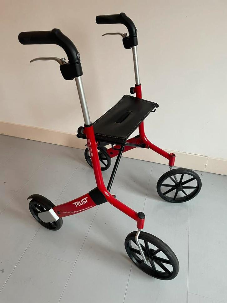 Lichtgewicht rollator Let’s Go Out – Trust Care, Diversen, Rollators, Zo goed als nieuw, Lichtgewicht, Ophalen of Verzenden