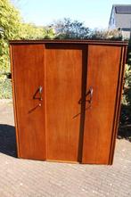 Vintage (Jaren 50-60) Houten Kledingkast met Hang en Legdeel, Ophalen, Gebruikt, 100 tot 150 cm, 150 tot 200 cm