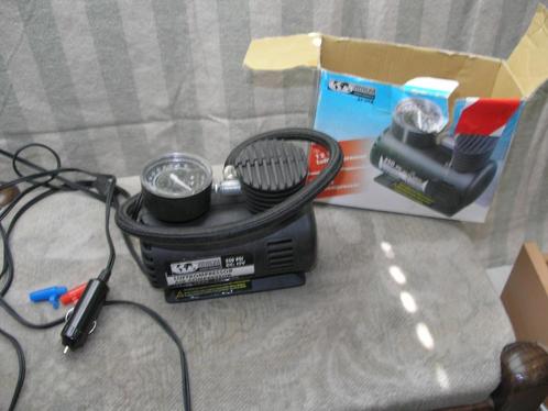 Auto lucht compressor voor banden € 6,00., Auto-onderdelen, Overige Auto-onderdelen, Nieuw, Ophalen of Verzenden