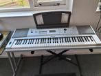 Yamaha portable grand dgx -230 keyboard en piano 6 octaven, Muziek en Instrumenten, Keyboards, Ophalen, Yamaha, Zo goed als nieuw