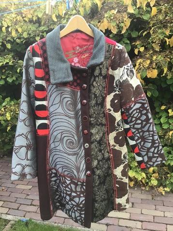 Desigual jas maat 42 beschikbaar voor biedingen