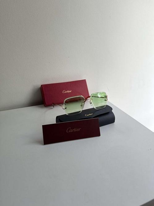 Cart Zonnebril Groen Goud, Sieraden, Tassen en Uiterlijk, Zonnebrillen en Brillen | Dames, Nieuw, Bril, Overige merken, Groen