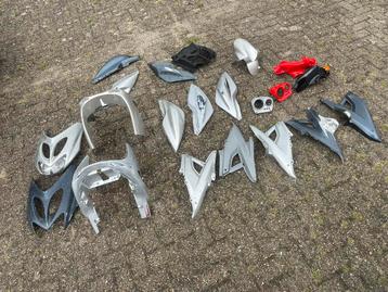 Partij Aerox kappen alles in 1 beschikbaar voor biedingen