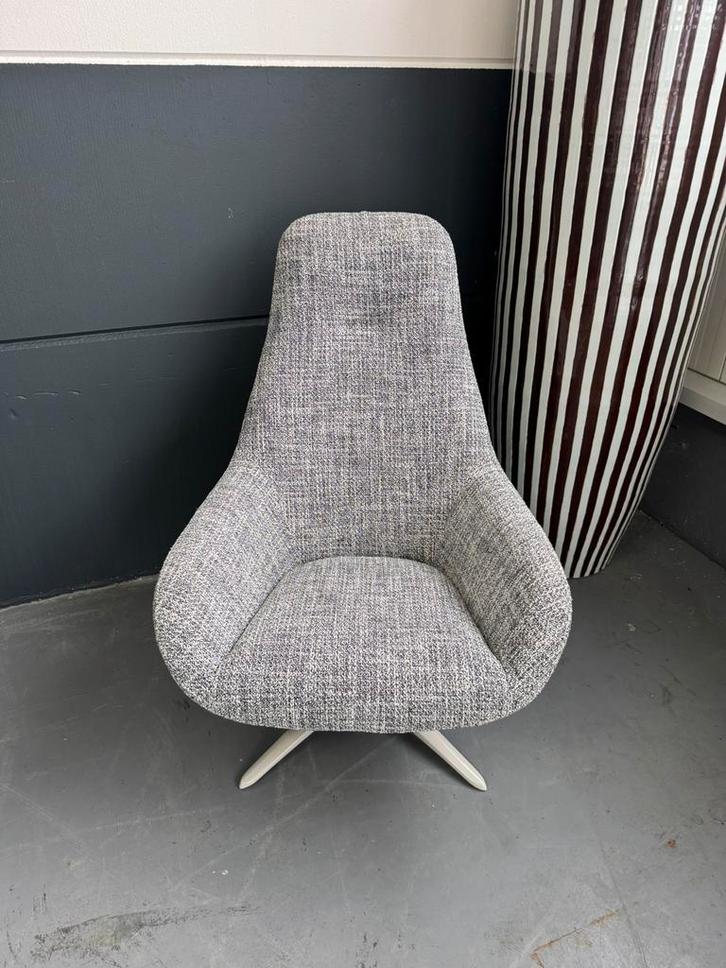 Showroommodel Pode Spot Two | De Ploeg Migo mount, Huis en Inrichting, Fauteuils, Nieuw, Stof, 50 tot 75 cm, 75 tot 100 cm, Ophalen