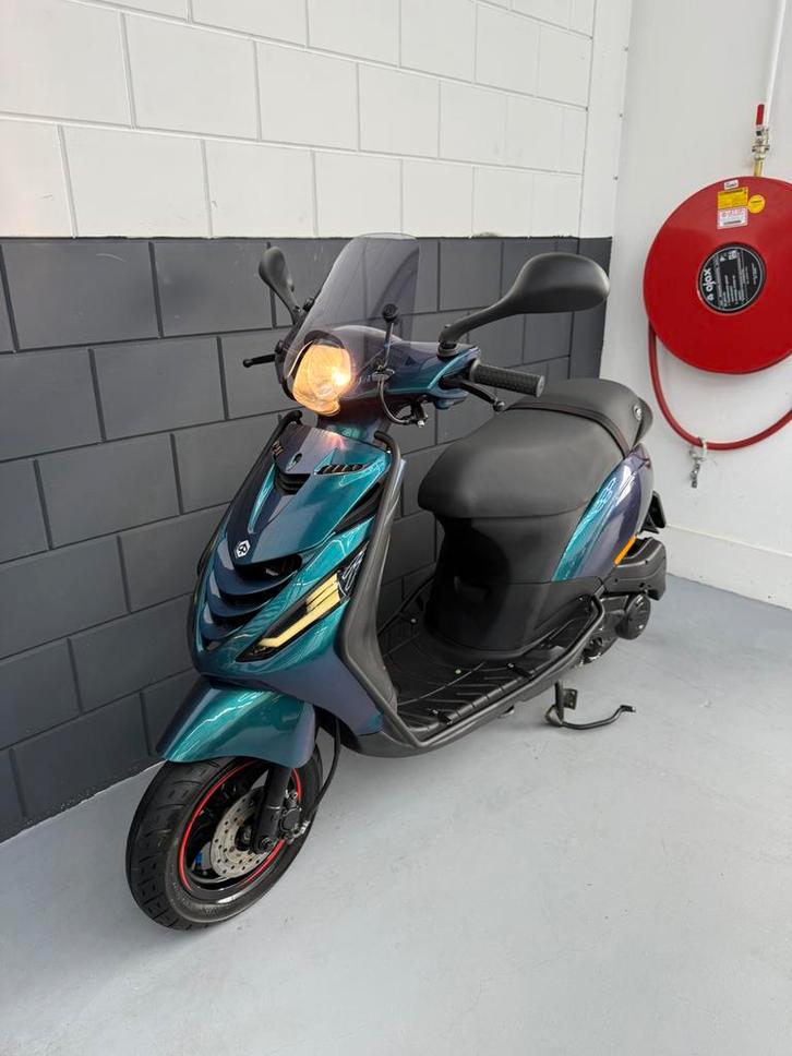 Piaggio Zip Sp Iget 2022 4Takt Snorscooter Custom Paint!, Motoren, Tuning en Styling, Ophalen