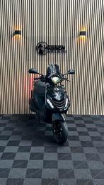 Piaggio Zip 2025 | 280 km | Nieuwstaat | Full Custom, Fietsen en Brommers, Scooters | Piaggio, Maximaal 45 km/u, Zip, Zo goed als nieuw