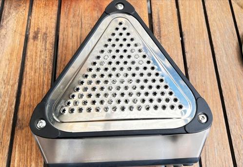 Rösle kaas / groente rasp, Huis en Inrichting, Keuken | Keukenbenodigdheden, Zo goed als nieuw, Ophalen of Verzenden
