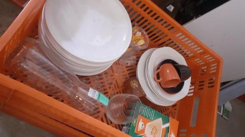 34 borden + 32 ontbijtbordjes, Huis en Inrichting, Keuken | Servies, Zo goed als nieuw, Bord(en), Overige stijlen, Porselein, Ophalen