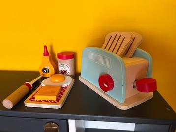Playtive Tosti apparaat set - 12-delig - Hout beschikbaar voor biedingen