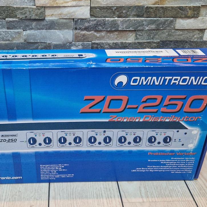 Omnitronic ZD-250  19 inch Mengpaneel (5 kanalen), Muziek en Instrumenten, Mengpanelen, Nieuw