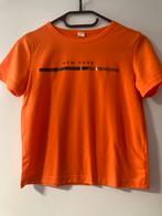 Nette oranje Tshirt maat 128, Ophalen of Verzenden, Zo goed als nieuw, Jongen, Shirt of Longsleeve