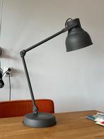 Hektar bureaulamp met draadloos opladen IKEA, Huis en Inrichting, Lampen | Tafellampen, Minder dan 50 cm, Ophalen of Verzenden