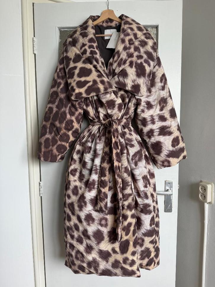 H&M studio Exclusive dons jas Leopard xs s new, Kleding | Dames, Jassen | Winter, Nieuw, Maat 34 (XS) of kleiner, Bruin, Ophalen of Verzenden