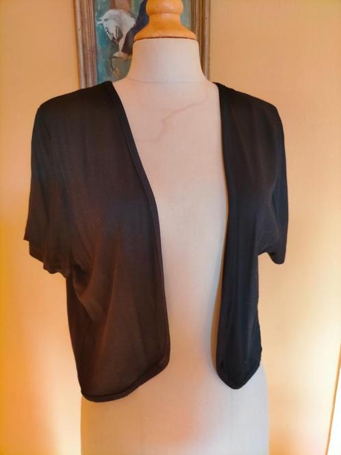 Grote opruiming: zwarte plus witte bolero  48 50 korte mouw, Kleding | Dames, Grote Maten, Gedragen, Shirt of Top, Wit, Verzenden