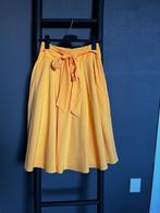 Belle Poque retro rok met strik ceintuur geel maat S, Kleding | Dames, Rokken, Ophalen of Verzenden, Onder de knie, Zo goed als nieuw