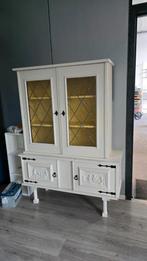 Buffetkast met mooi houtsnijwerk., Ophalen, Gebruikt, 25 tot 50 cm, 200 cm of meer