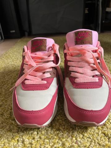 Nike Air Dames Roze Maat 37 beschikbaar voor biedingen
