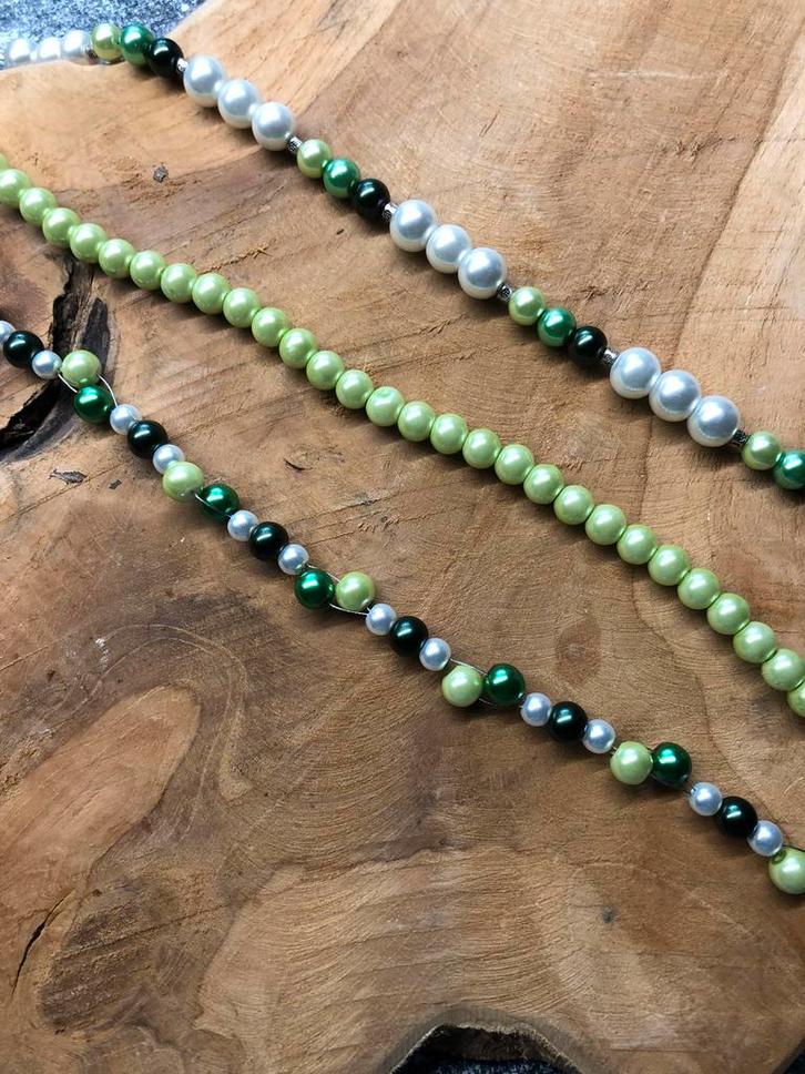 Nieuw! Div. groene kettingen, Sieraden, Tassen en Uiterlijk, Kettingen, Nieuw, Overige materialen, Groen, Verstelbaar, Ophalen of Verzenden