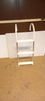 Zwemtrap universeel, Ophalen, Zo goed als nieuw, Ankeren en Afmeren, Zeilboot of Motorboot