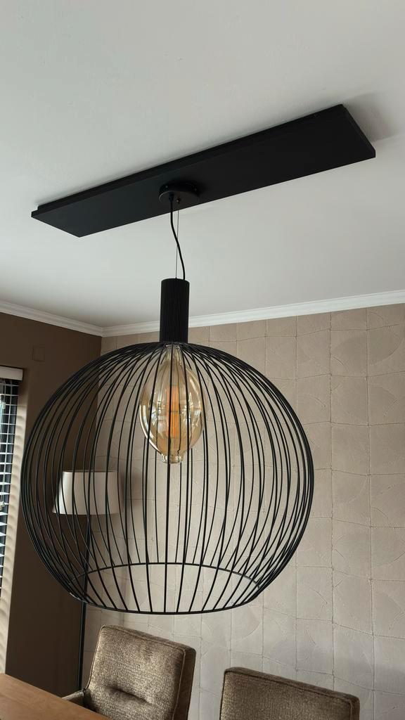 Zwarte metalen design hanglamp - 70cm Diameter, Huis en Inrichting, Lampen | Hanglampen, Gebruikt, 50 tot 75 cm, Metaal, Ophalen