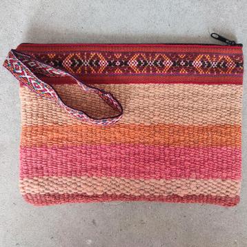 Etui, clutch, tasje , handgemaakt Peru, kleurrijk  beschikbaar voor biedingen